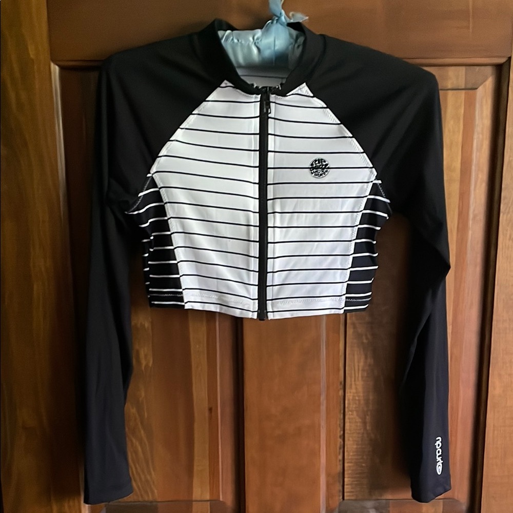 Rip Curl Cropped Long Sleeve Rashguard - Swim Coverup